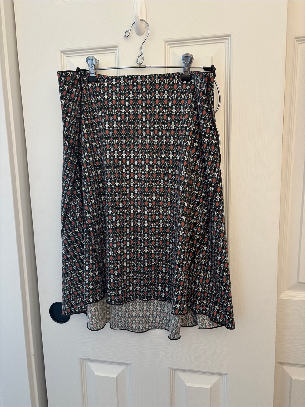 Studio M Black Midi Skirt with Geometric Print